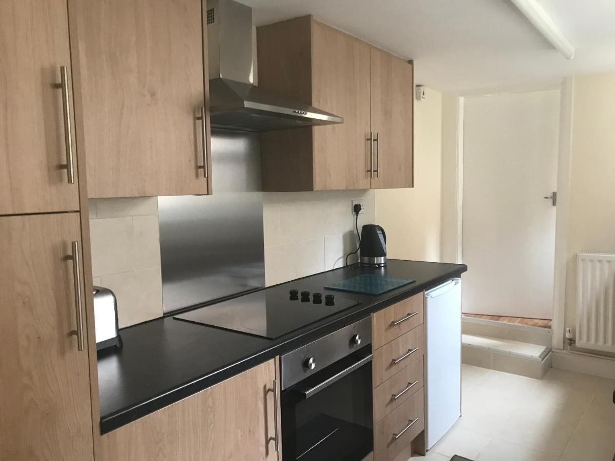 Parade Holiday Apartments Скарборо Экстерьер фото